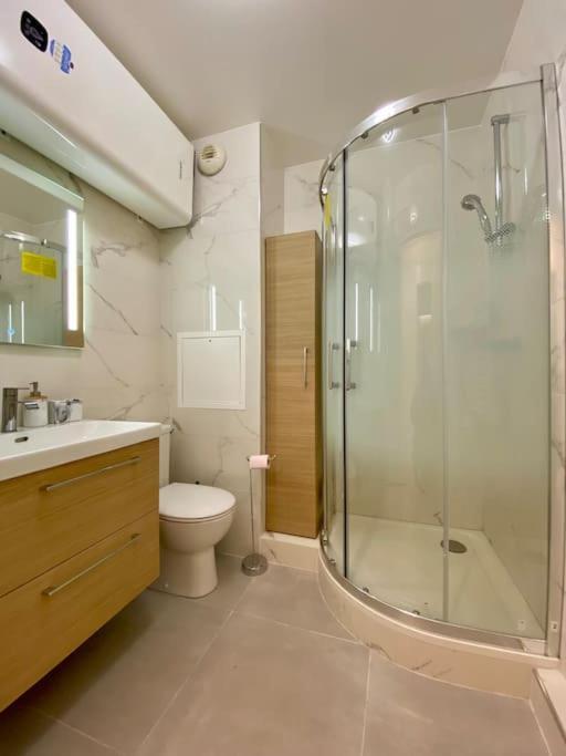 Suite Maximilien Near Disneyland Bussy-Saint-Georges Zewnętrze zdjęcie